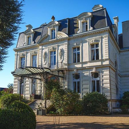 Chateau La Comtesse De Loire & Spa Saumur Exterior photo